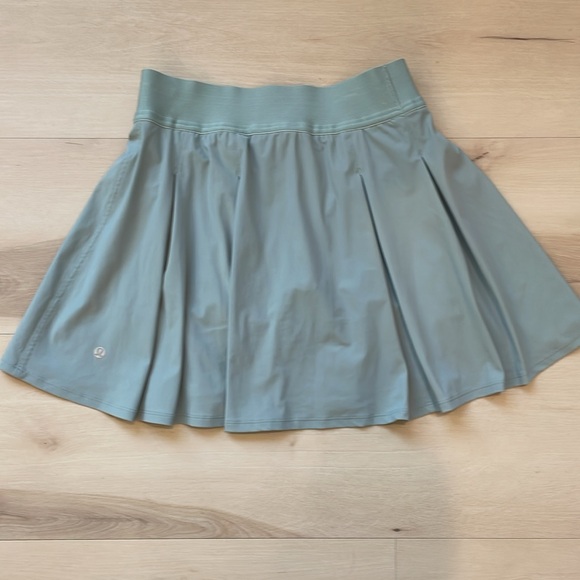LULULEMON HIGH RISE TENNIS TIME SKIRT/SKORT-SILVER BLUE-size 4 15” - Picture 8 of 10